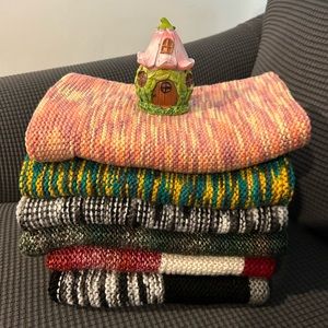 Beautiful and warm hand-knitted tubular scarves in various colors, new